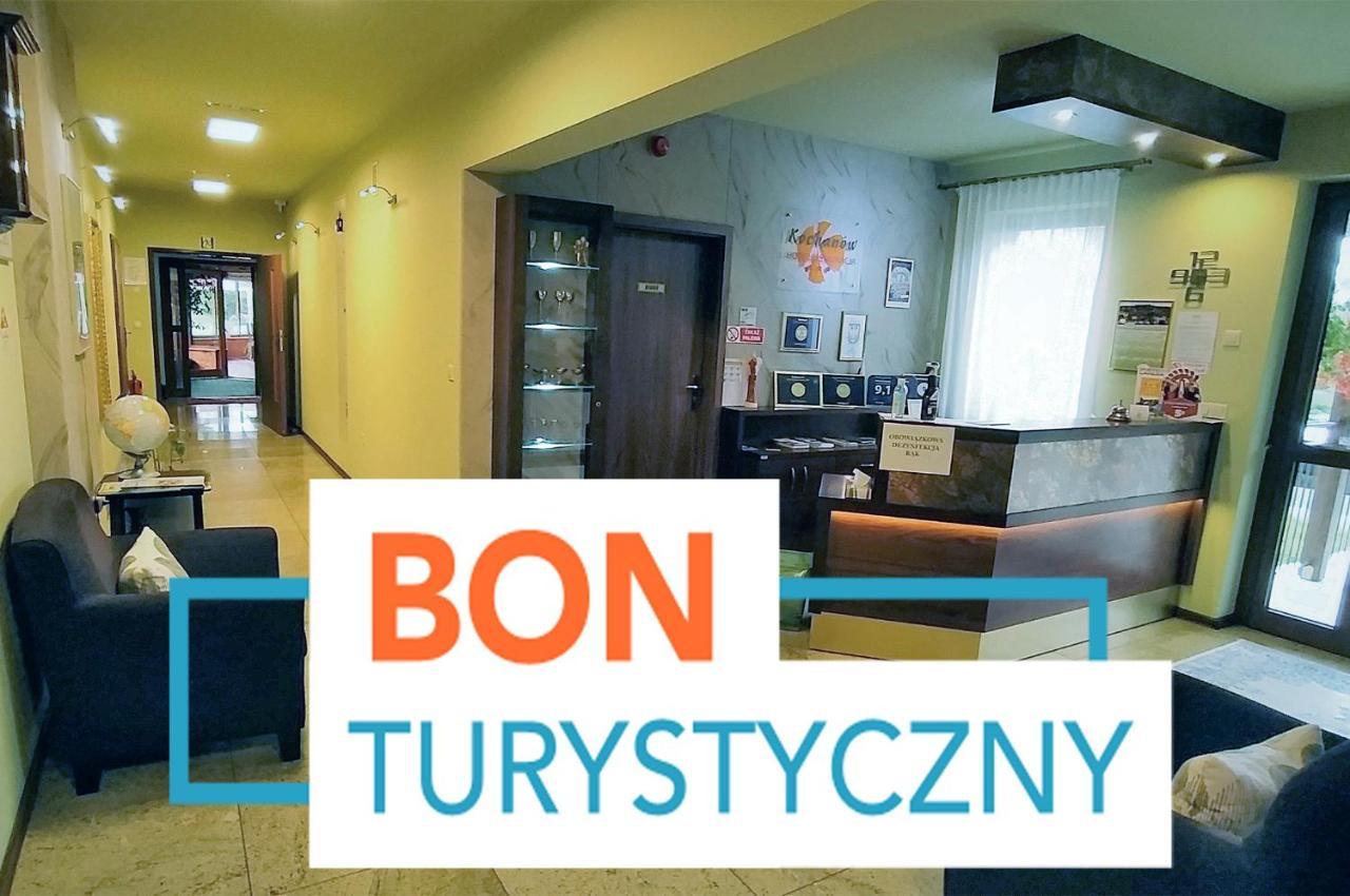 Hotel Kochanow Bagian luar foto